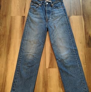 Levi's Ribcage Straight Crop